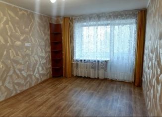 Продается 1-комнатная квартира, 33 м2, Туймазы, улица Комарова, 6