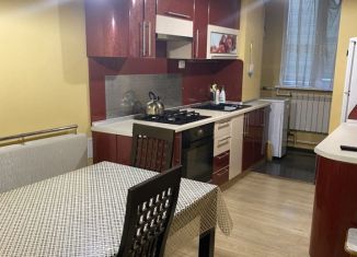 Сдается 3-комнатная квартира, 64 м2, Семикаракорск, проспект Бориса Куликова, 28