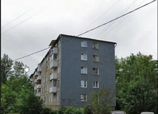 Сдаю в аренду трехкомнатную квартиру, 65 м2, Смоленская область, улица Ломоносова, 12