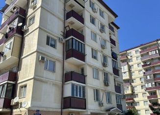 Продаю однокомнатную квартиру, 40 м2, Дагестан, улица Бейбулатова, 15Ак3