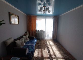 Продается пятикомнатная квартира, 44 м2, поселок городского типа Джалиль, улица Ахмадиева, 19