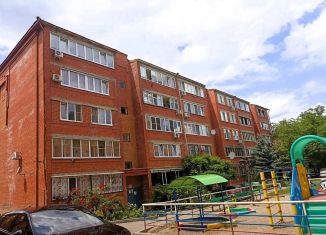 Продажа трехкомнатной квартиры, 100 м2, Ставропольский край, улица Свердлова, 12Бк2