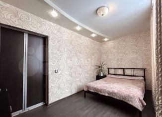 Продам двухкомнатную квартиру, 49 м2, Новосибирск, улица Ленина, 15, Железнодорожный район