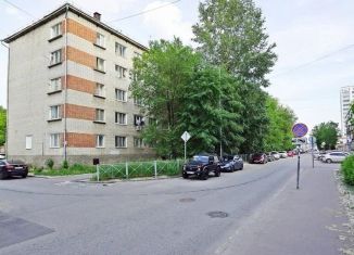 Продам комнату, 17.6 м2, Казань, улица Голубятникова, 11А