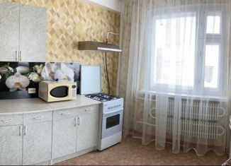 Сдам 2-комнатную квартиру, 60 м2, Курская область, улица Гагарина, 12к2