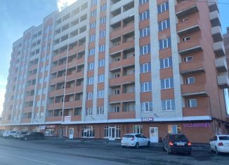 Продается 1-комнатная квартира, 38.7 м2, Батайск, улица Клары Цеткин, 176А