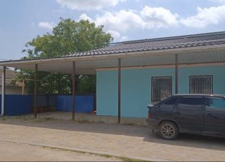 Продаю помещение свободного назначения, 34.2 м2, Темрюк, улица Анджиевского, 52