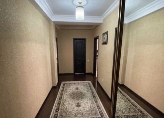 Сдача в аренду двухкомнатной квартиры, 100 м2, Дагестан, улица Магомед-Али Алиева, 46