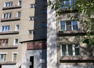 Продается многокомнатная квартира, 29.3 м2, Кировская область, улица Сутырина, 14