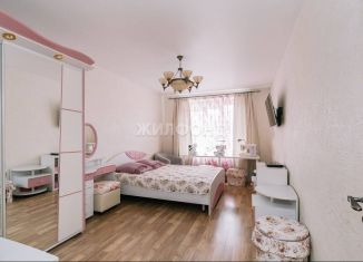 Продаю 2-комнатную квартиру, 64.8 м2, Новосибирск, улица Толбухина, 2, метро Берёзовая роща