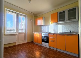 Продам 1-комнатную квартиру, 32 м2, Волжский, улица имени Генерала Карбышева, 132