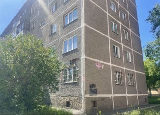 2-комнатная квартира на продажу, 43.8 м2, Новокузнецк, улица Тольятти, 37