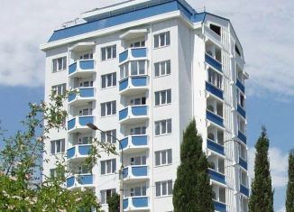 Продаю 3-комнатную квартиру, 70 м2, Алушта, улица Богдана Хмельницкого, 27