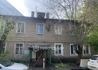 Продается 2-комнатная квартира, 37 м2, Челябинск, Советский район, улица Цвиллинга, 58Г