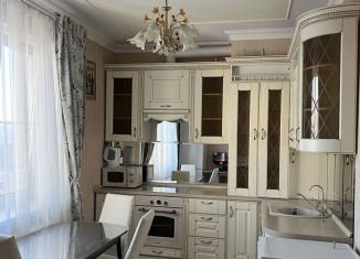 Продается 2-комнатная квартира, 65 м2, Владимирская область, улица Крайнова, 3А