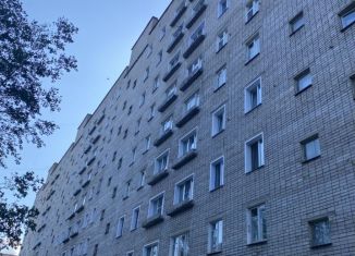 Продается четырехкомнатная квартира, 67 м2, Кировская область, улица Дзержинского, 64