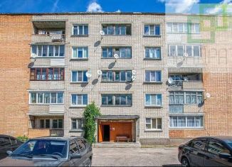 Продаю 5-комнатную квартиру, 99.9 м2, Луга, проспект Володарского, 52к3