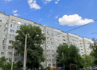 Продажа трехкомнатной квартиры, 64 м2, Волгоград, улица Розы Люксембург, 9