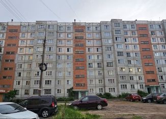 Продается 2-ком. квартира, 48.8 м2, Кировская область, проспект Строителей, 46