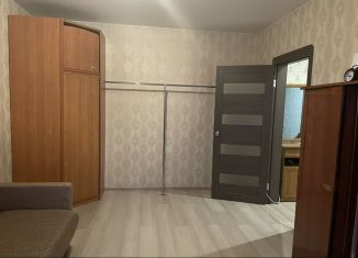 Аренда 2-ком. квартиры, 65 м2, Москва, улица Вертолётчиков, 13