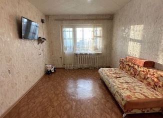 Продам 3-комнатную квартиру, 68.5 м2, Астраханская область, улица Аксакова, 6к2