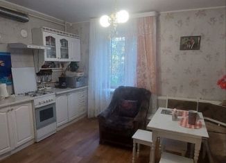 Продается 3-комнатная квартира, 73 м2, Старая Русса, улица Тахирова, 18