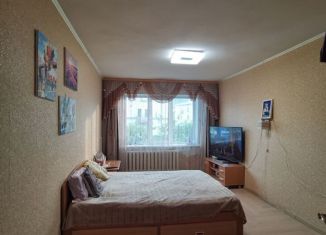 Продаю 3-комнатную квартиру, 68.4 м2, Магаданская область, улица Берзина, 8