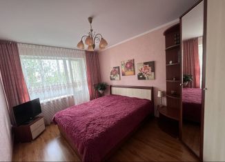 Сдам в аренду 2-ком. квартиру, 55 м2, Анапа, улица Крылова, 10