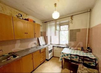 Продается двухкомнатная квартира, 45 м2, Тюменская область, улица Мельникайте, 48