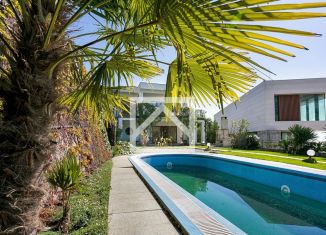 Продаю дом, 360 м2, посёлок городского типа Ореанда