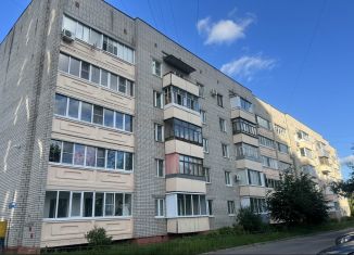Продажа 1-комнатной квартиры, 33 м2, Ярославль, Лебедевская улица, 24