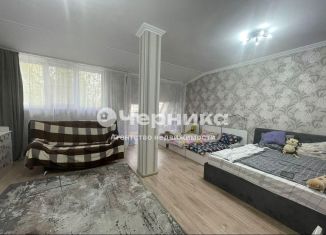 Двухкомнатная квартира на продажу, 83 м2, Каменск-Шахтинский, улица Гагарина, 81