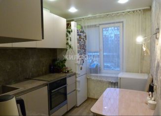 Продается 3-ком. квартира, 60.2 м2, Новосибирск, Железнодорожная улица, 2, метро Красный проспект