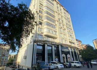 Продам 3-комнатную квартиру, 134 м2, Дагестан, проспект Амет-Хана Султана, 31