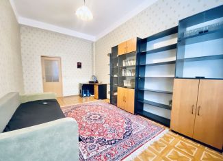 Продаю 1-комнатную квартиру, 41 м2, Калининград, улица Маршала Борзова, 58Б