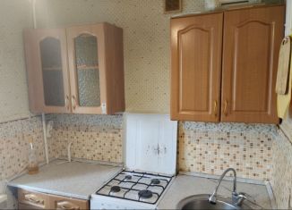 Сдаю 3-ком. квартиру, 60 м2, Стерлитамак, улица Артёма, 15