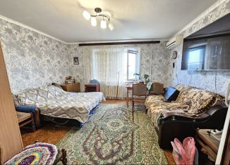 Продажа трехкомнатной квартиры, 66.5 м2, Астраханская область, площадь Карла Маркса, 3