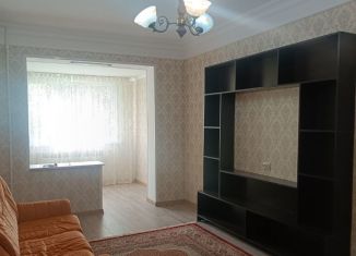 Сдается в аренду 2-комнатная квартира, 65 м2, Дагестан, проспект Имама Шамиля, 40