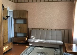 Сдается 2-ком. квартира, 72 м2, Ставрополь, улица Дзержинского, 159, микрорайон № 13