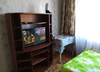 Сдается в аренду комната, 14 м2, Тульская область, улица 7-го съезда Советов, 4