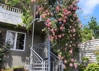 Сдается коттедж, 60 м2, Крым, улица Сергеева-Ценского