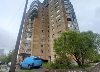 Продаю 2-ком. квартиру, 51.8 м2, Псков, Госпитальная улица, 15А