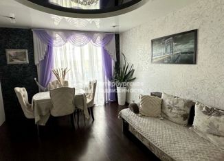 Продается четырехкомнатная квартира, 72.3 м2, Пикалёво, улица Горняков, 10