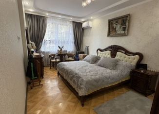Продается трехкомнатная квартира, 90 м2, Краснодар, Российская улица, 72/1к1, микрорайон район 40 лет Победы