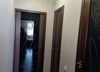 Продается 3-комнатная квартира, 70.2 м2, Будённовск, 8-й микрорайон, 14