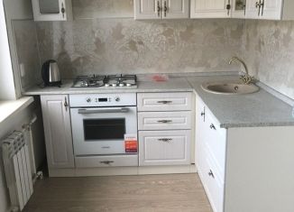 Сдается 3-ком. квартира, 50 м2, Каменск-Уральский, улица Калинина, 39