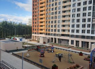 Продается 3-комнатная квартира, 76 м2, рабочий посёлок Новоивановское, бульвар Эйнштейна, 2