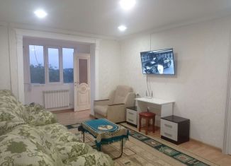 Сдаю в аренду 2-ком. квартиру, 52 м2, Дагестан, проспект Мира