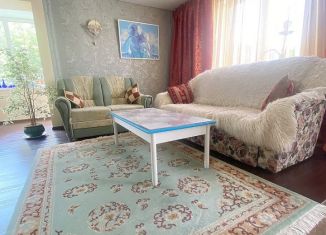 Аренда трехкомнатной квартиры, 80 м2, Кисловодск, улица Андрея Губина, 39