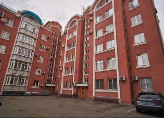 Сдается в аренду 3-комнатная квартира, 130 м2, Ставропольский край, Широкая улица, 8